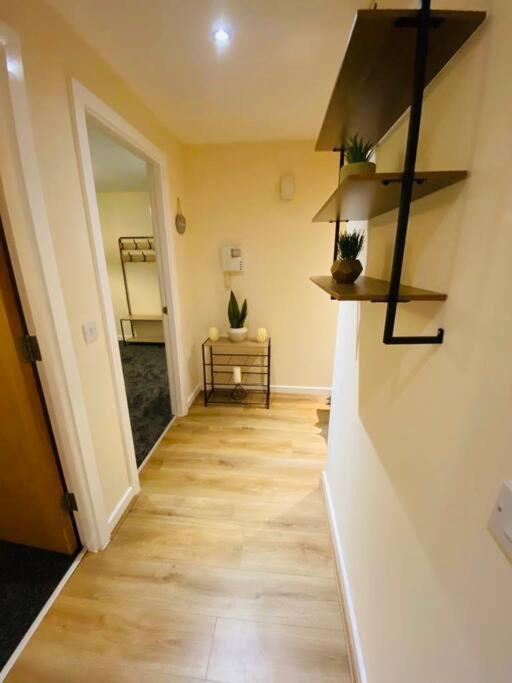 Apartment Centre Modern Fits 6 People Liverpool